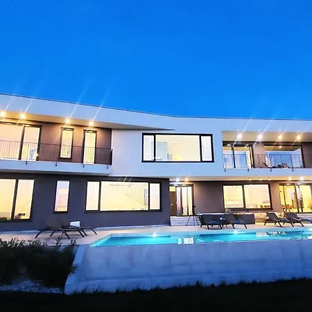 Lumi Villa *